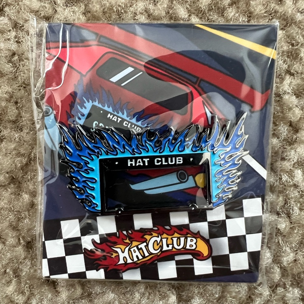 Hot Wheels Hat Club Pin